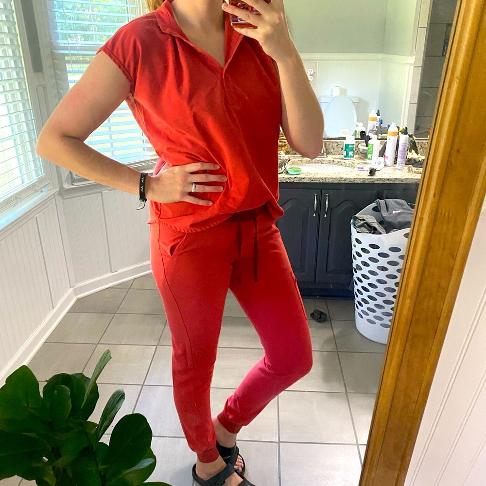 COPY - Figs Scrub Top and Bottoms